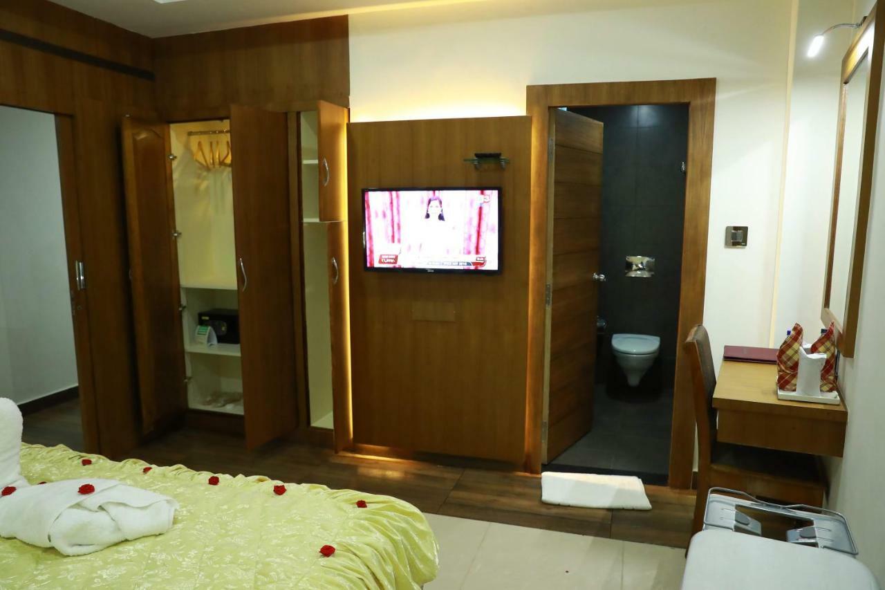 Kallār Hotel Rohini International المظهر الخارجي الصورة