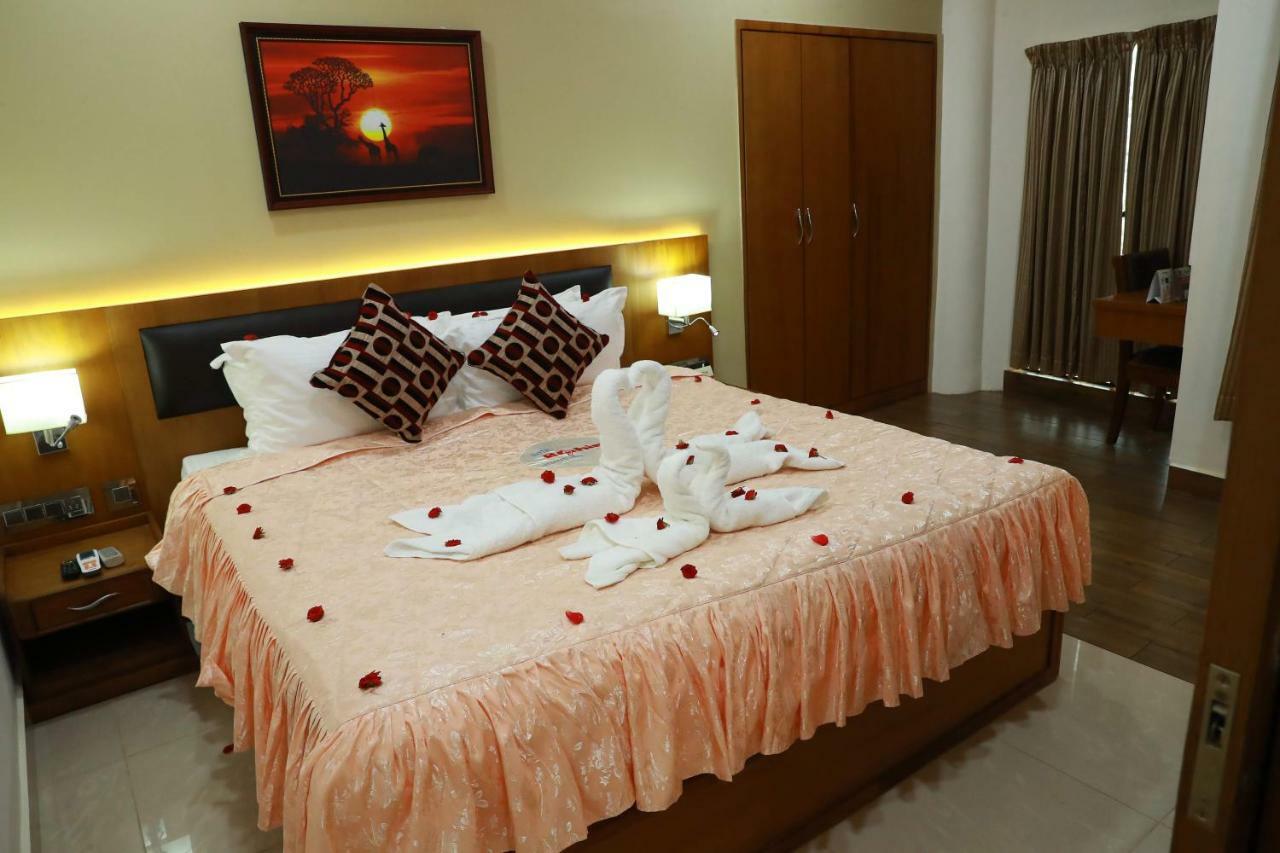 Kallār Hotel Rohini International المظهر الخارجي الصورة