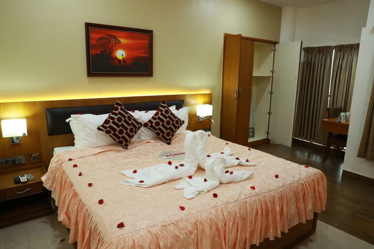 Kallār Hotel Rohini International المظهر الخارجي الصورة