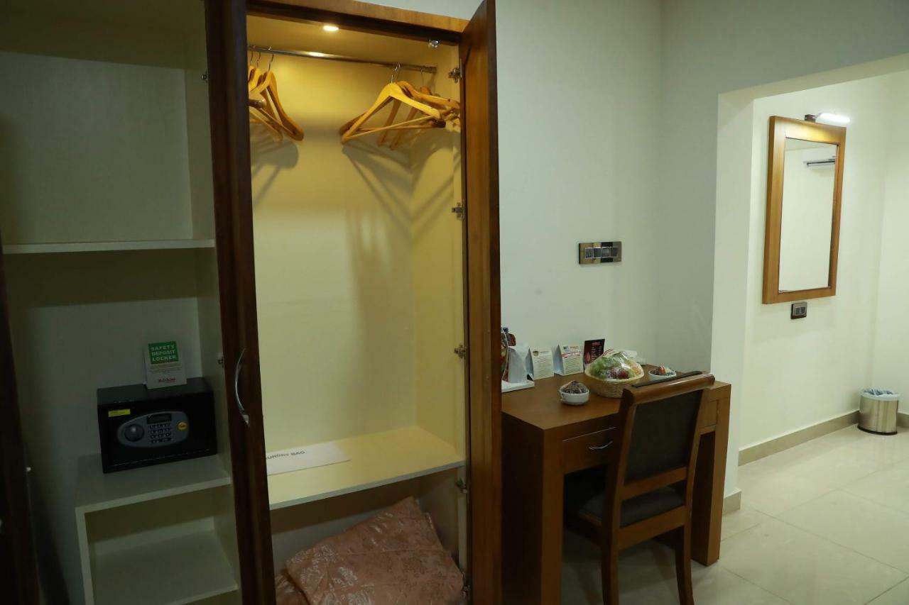 Kallār Hotel Rohini International المظهر الخارجي الصورة